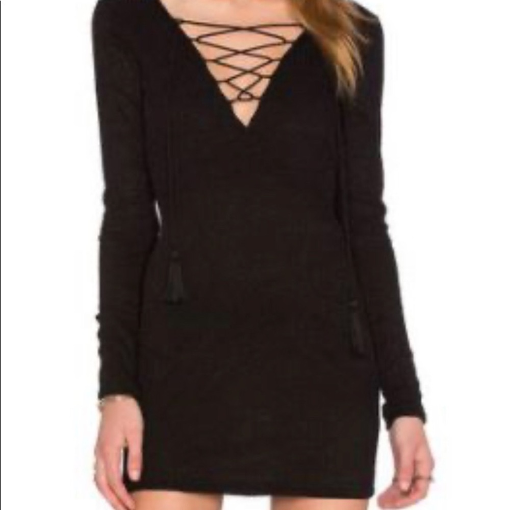 Lulu’s Black dress